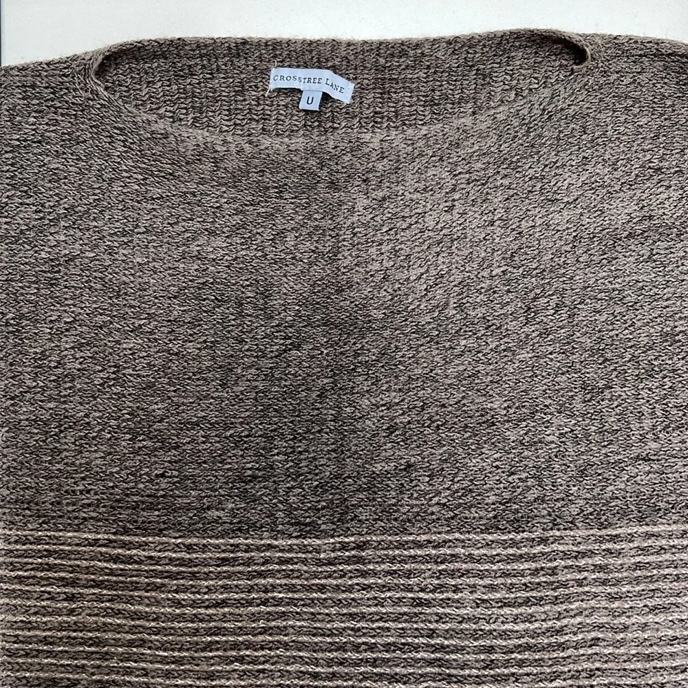 Crosstree Lane one size poncho sweater - Picture 5 of 7